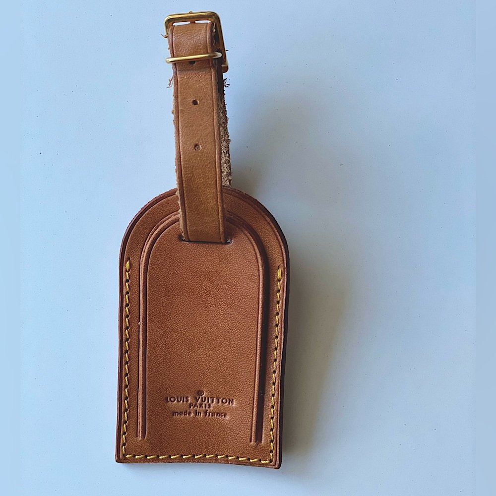 *SOLD* LV Vachetta Luggage tag